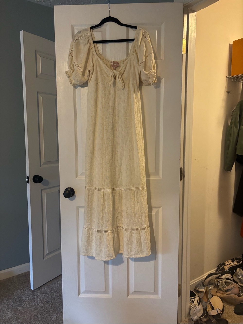Cream Lace Maxi Dress with Puff Sleeves